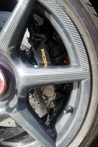 carbon wheels close up-img-blog